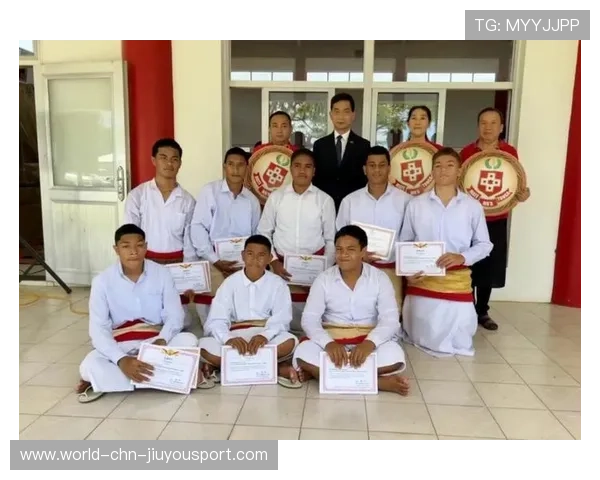 汤加帆船赛吸引多国队伍，汤加海军